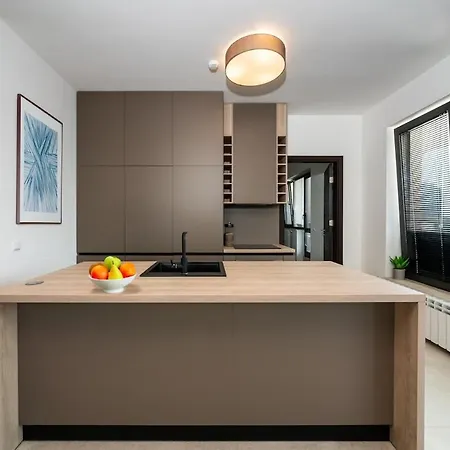 Апартамент Spacious, Panoramic, Fantastic Location, Parking
