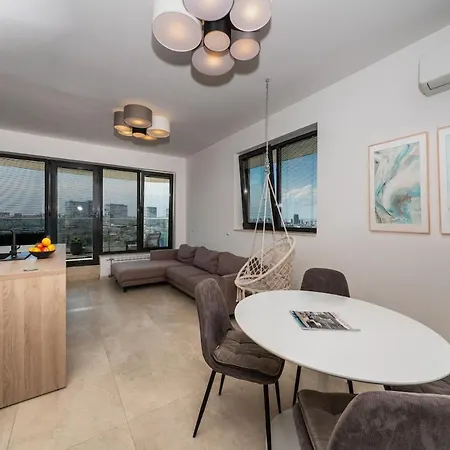 Apartment Spacious, Panoramic, Fantastic Location, Parking