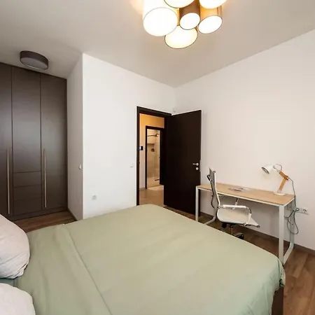 Apartment Spacious, Panoramic, Fantastic Location, Parking *